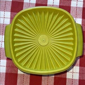 Vintage Small Green Tupperware Bowl 840-8
